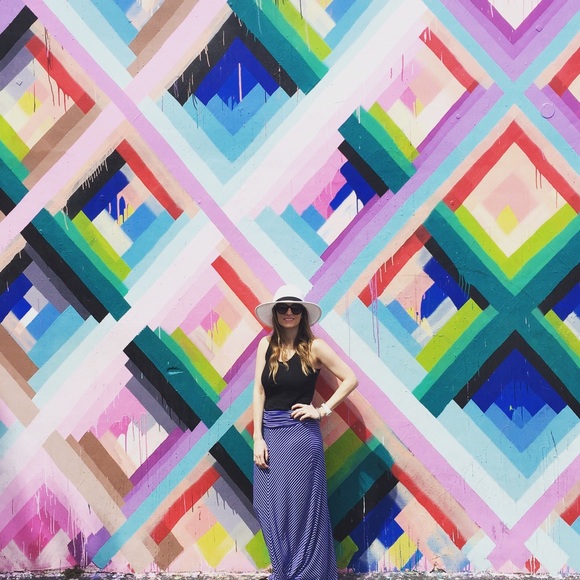 Meet your Posher, Maria - Picture 1 of 1