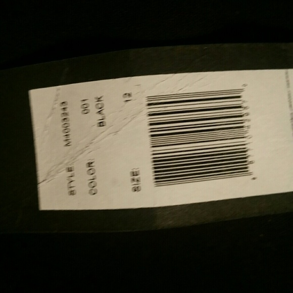 Marc Jacobs skirt - Picture 2 of 4