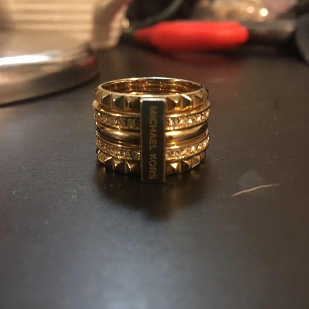 michael kors gold ring, size 7