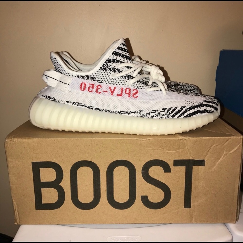 Yeezy v2 zebra