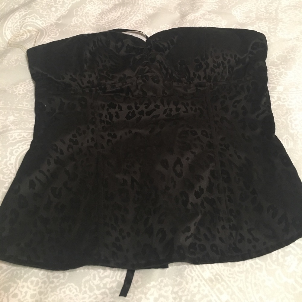 Black corset size (m)