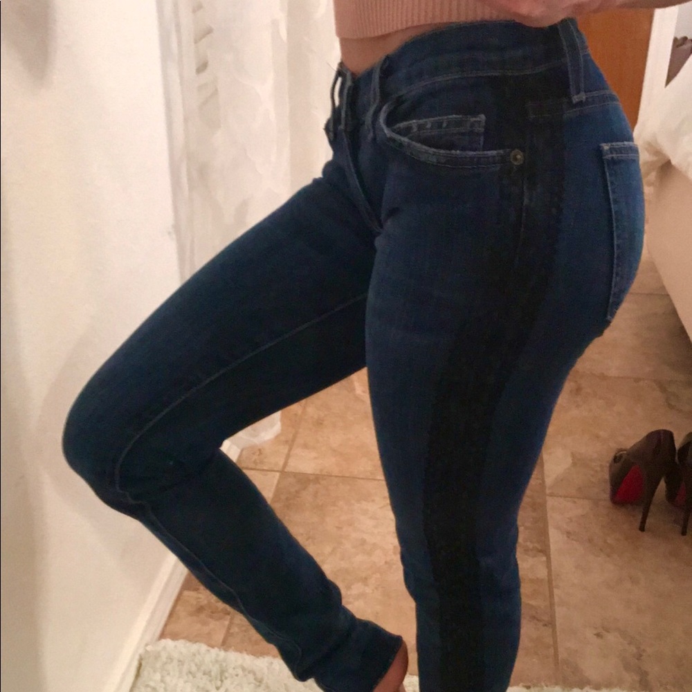 Current Elliot size 23