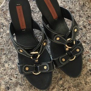 BCBG Maxazria wedge black sandals