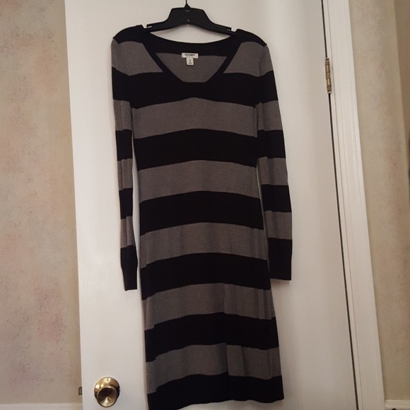 Dress - Picture 1 of 1