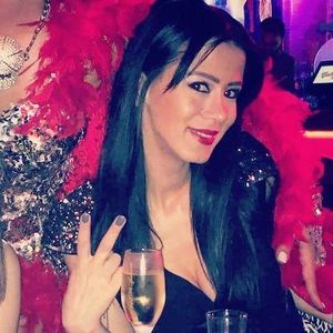 Meet your Posher, Neslihan