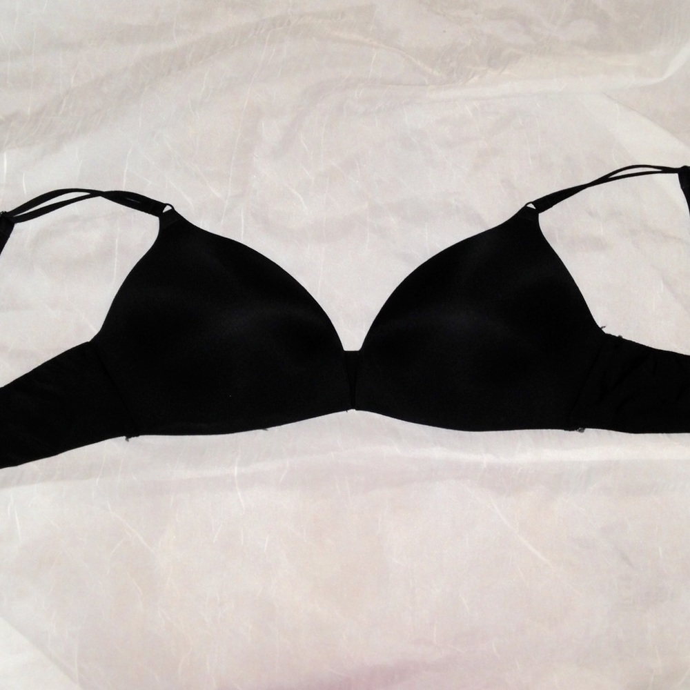 Victoria Secret Black no underwire bra