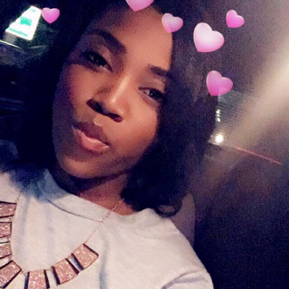 Meet your Posher, Candace