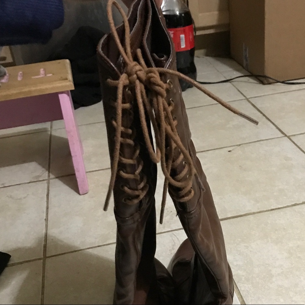Boots - Picture 2 of 3