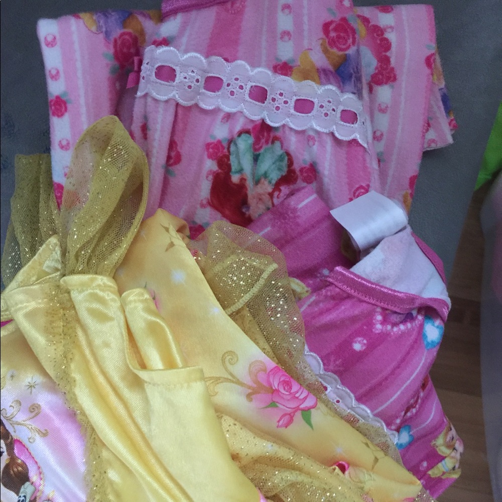 Girls Disney night gowns