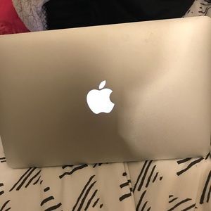 Apple MacBook Air
