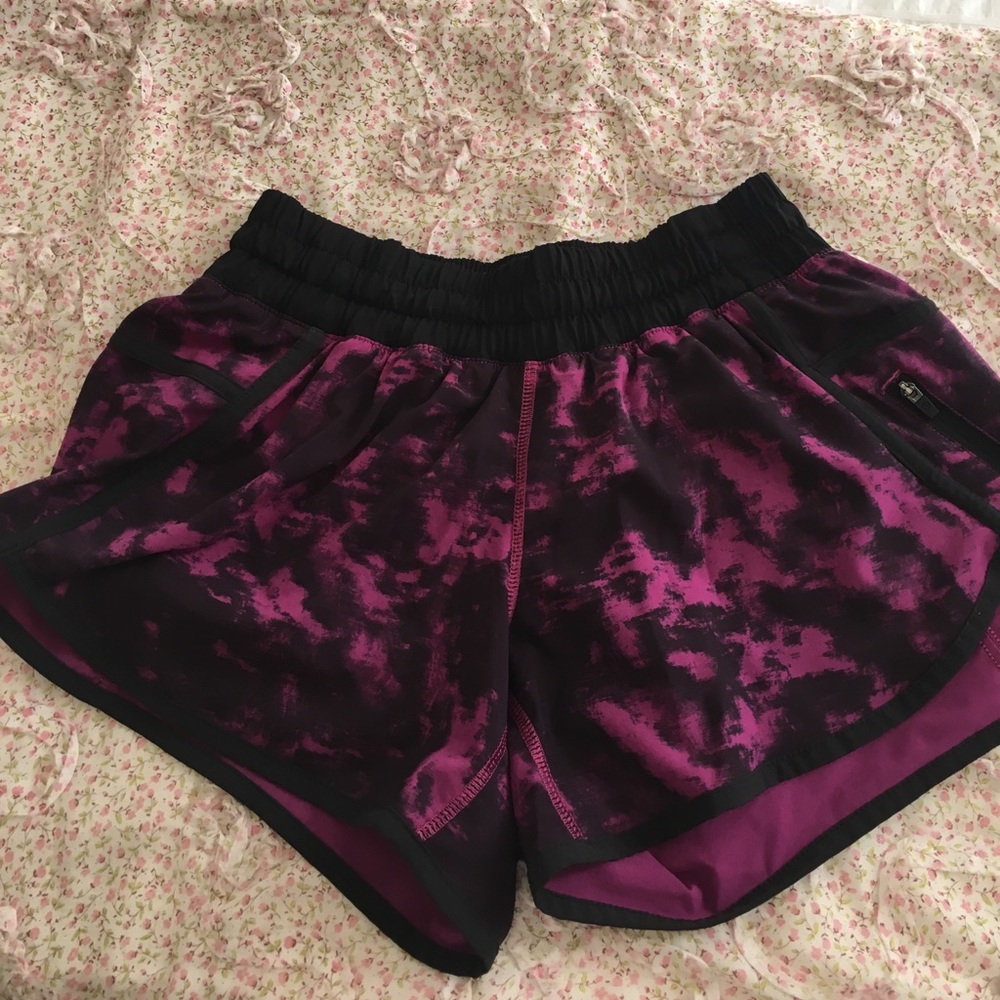 Lululemon Tracker shorts