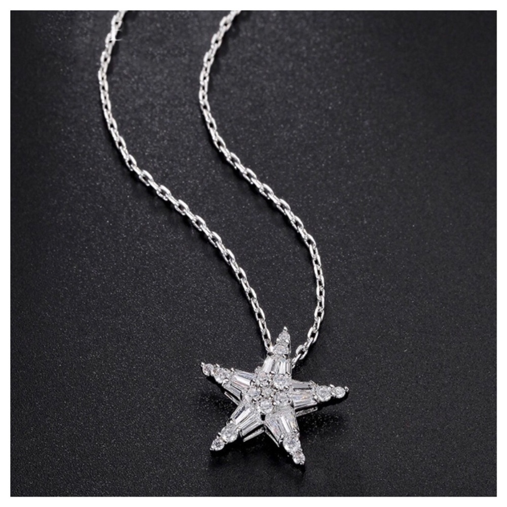 Swarovski Crystals Star Necklace Earrings Set - Picture 3 of 7