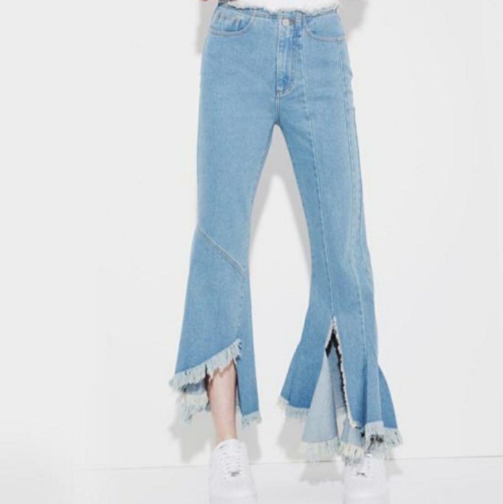 Flared Leg Frayed Jean