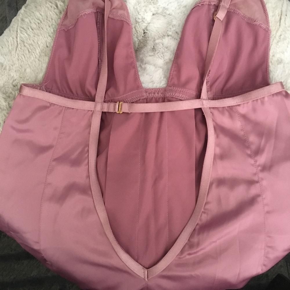 Victoria's Secret Very Sexy Slip - Picture 3 of 6