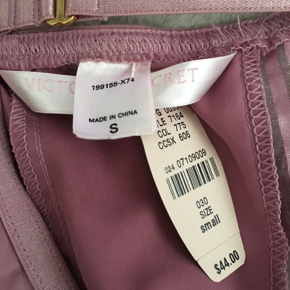 Victoria's Secret Very Sexy Slip - Picture 6 of 6