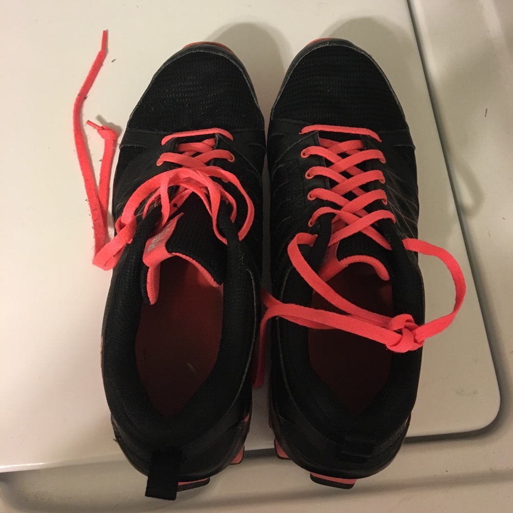 Reebok tennis shoes