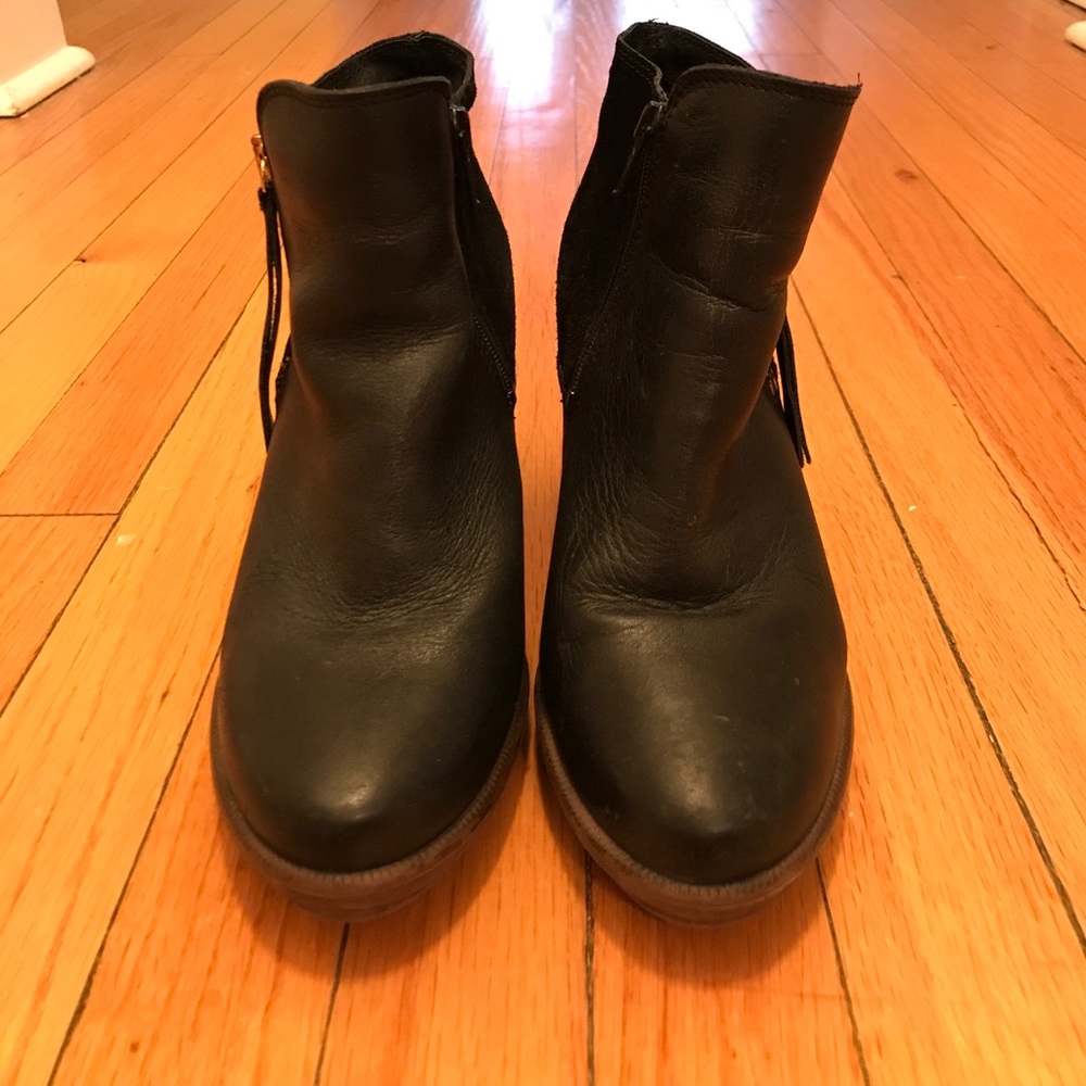 Zara Black leather and suede boots