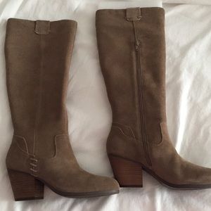 Aerosoles Festivities Suede Boots in Taupe