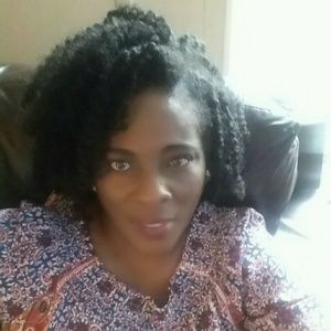 Meet your Posher, Carolyn