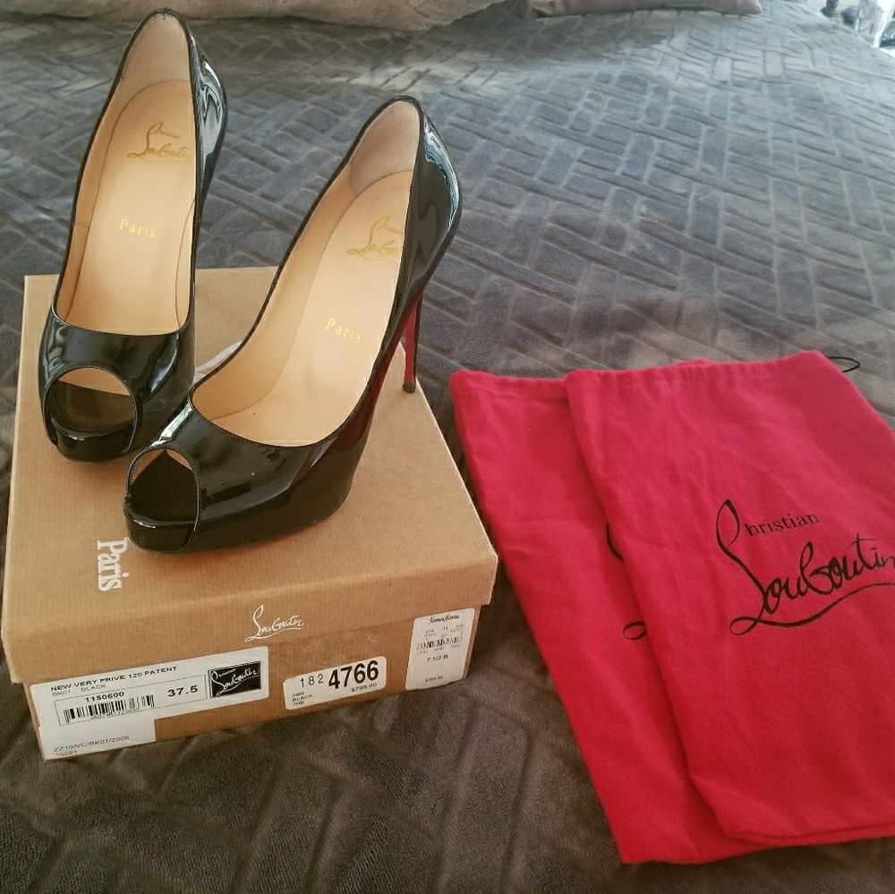 Christian Louboutin Very Prive 120 Patent