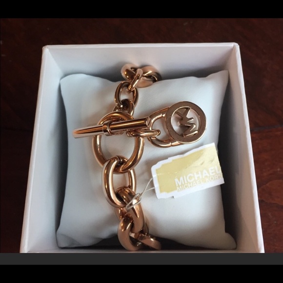 Sold - Picture 2 of 3