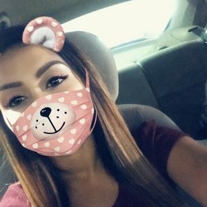 Meet your Posher, Maria