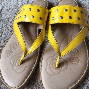 Born sandals never worn