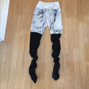 Marble leggings