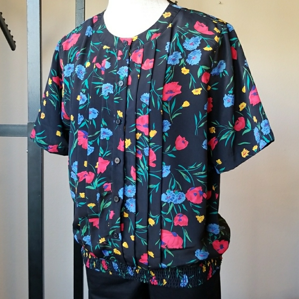 Vintage Alfred Dunner top w/sholder pads!
