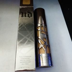 Urban Decay All Nighter Liquid Foundation