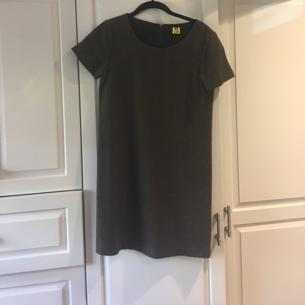 Theory size 4 short sleeve dress