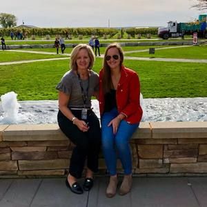 Meet your Posher, Elizabeth