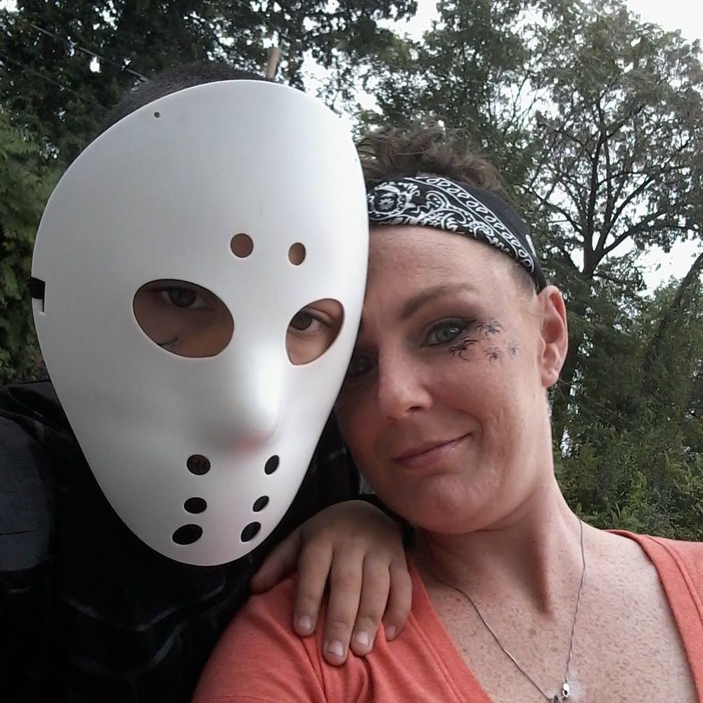 Meet your Posher, Dana