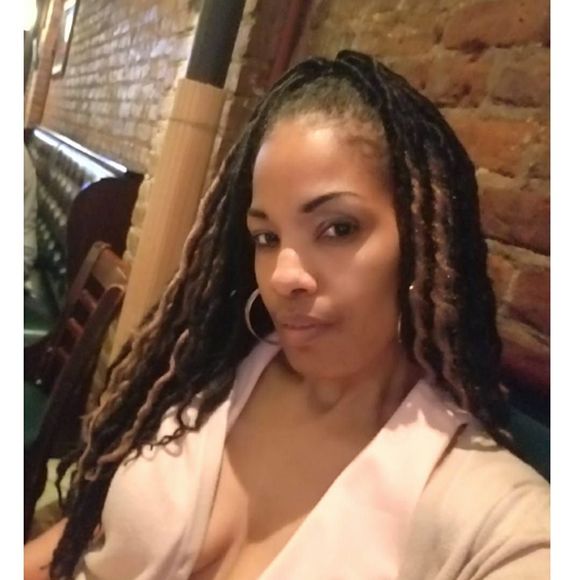 Meet your Posher, Tamica - Picture 1 of 1