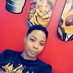 Meet your Posher, Briana