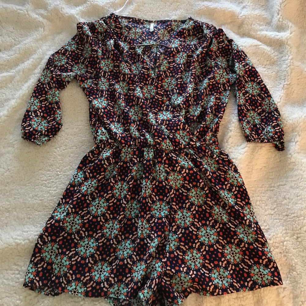 Cruise wear 🚢! 3/4 sleeve Romper