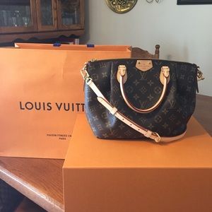 Meet your Posher, Liberty