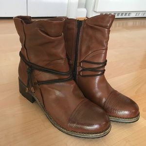 Clark’s ankle boots