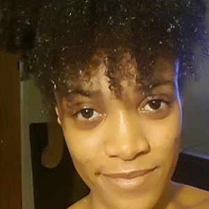 Meet your Posher, Iris