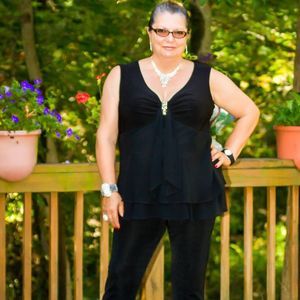 Meet your Posher, Karin