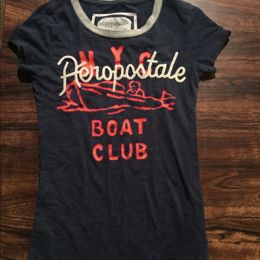 Aeropostale tee shirt !