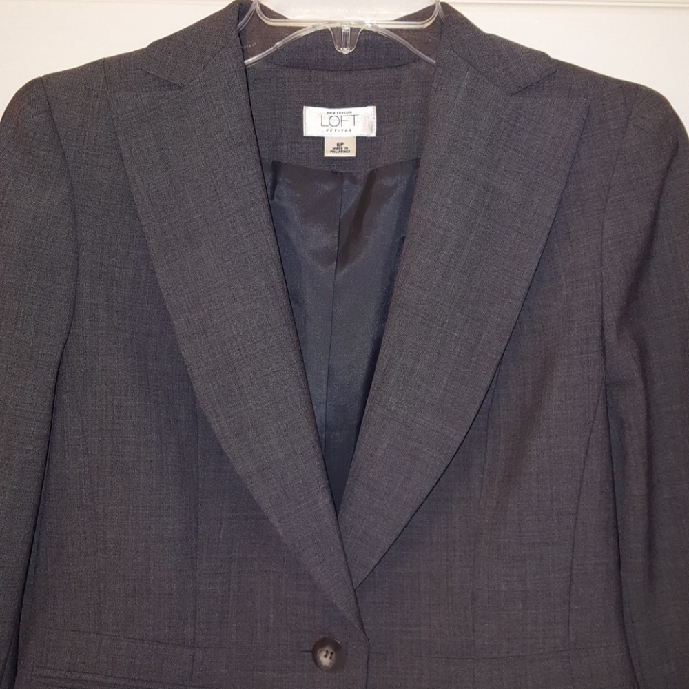 The Loft Blazer - Picture 2 of 4