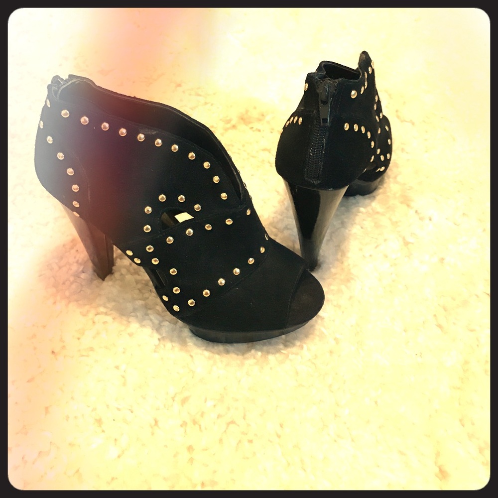 Steve Madden peep toe booties