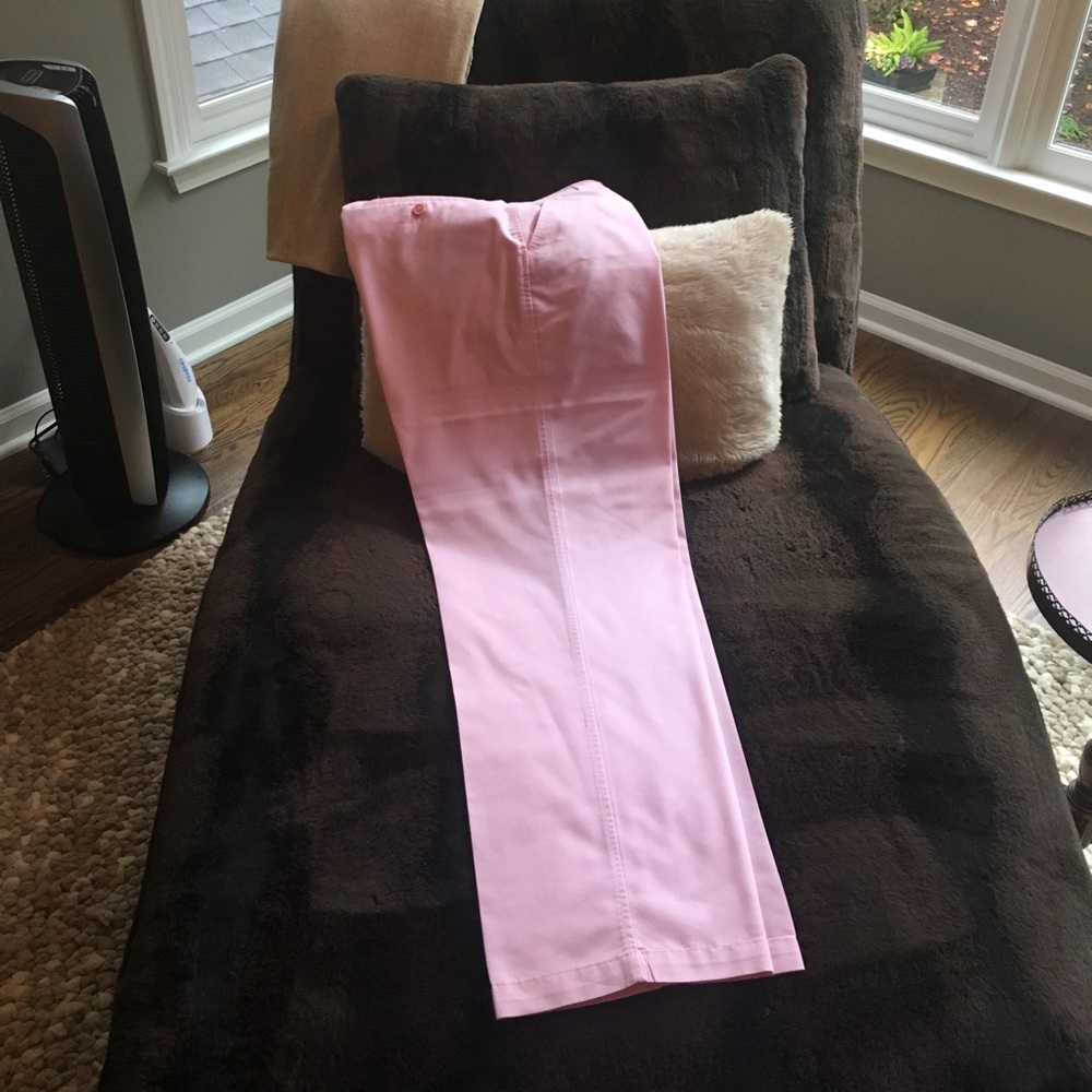 Fashionably pink pants. 32/30