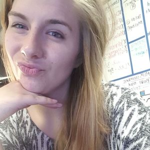 Meet your Posher, Victoria