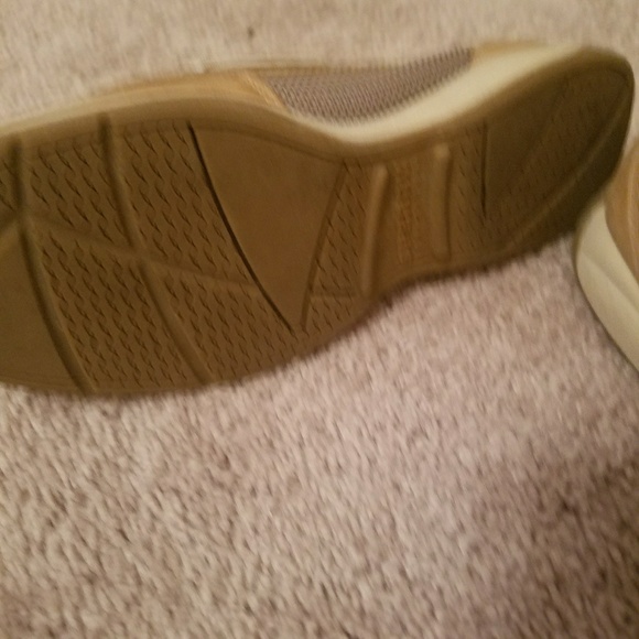 Womens Sperry size 7 - Picture 2 of 2
