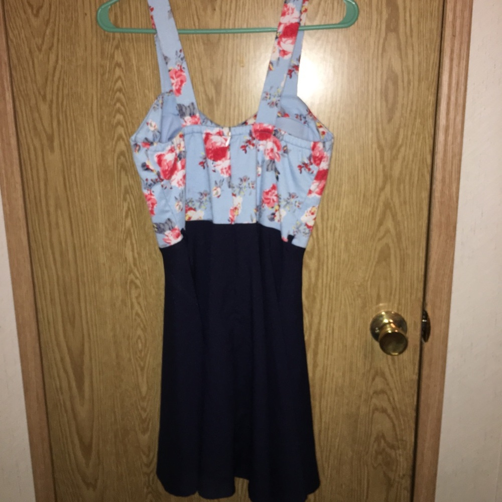 Floral dress - Picture 2 of 2