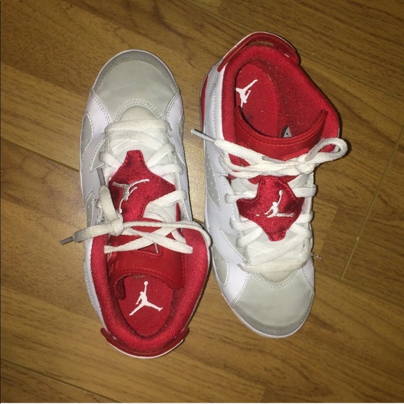 Air Jordan retro size 2Y - Picture 2 of 6