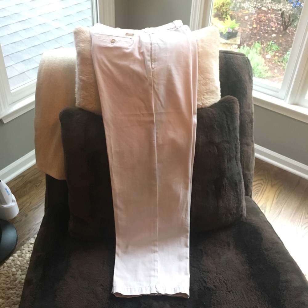 Izod khakis. Perfect condition. 32/30