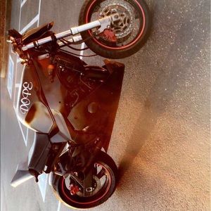 Meet your Posher, Max